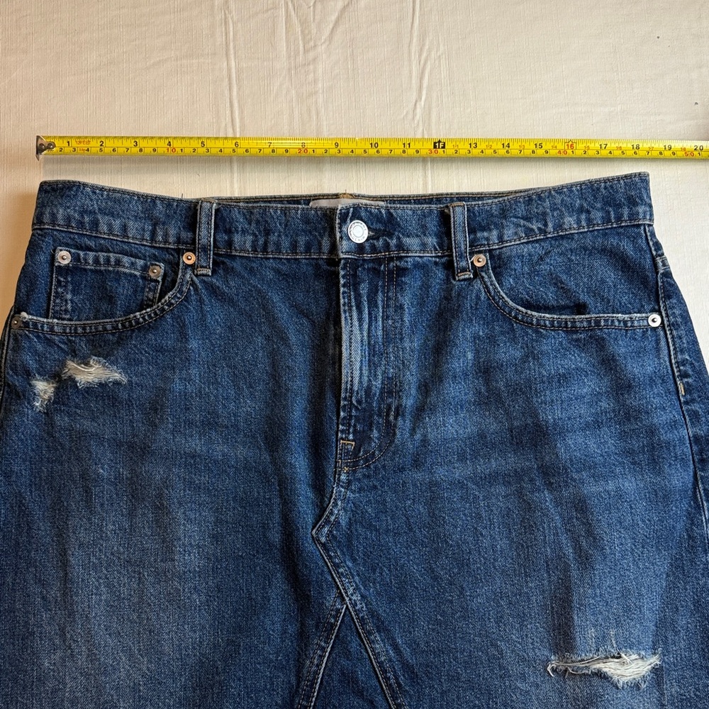 Everlane Women's Denim Reconstructed Distressed Blue Mini Skirt Size 33 - Picture 6 of 10